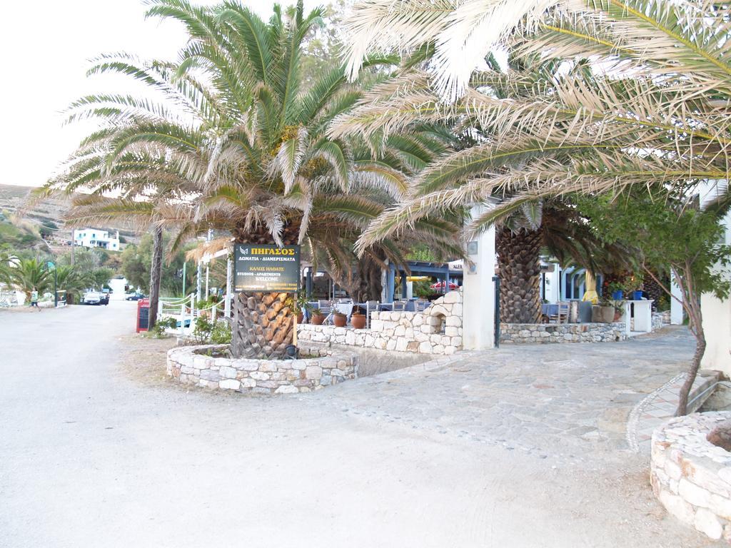 Pegasus Studios & Apartments Skyros Buitenkant foto